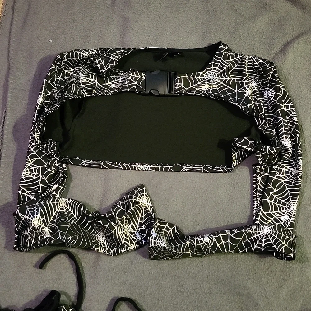 💙SPIDER WEB FESTIVAL OUTFIT SIZE LARGE - Picture 5 of 7